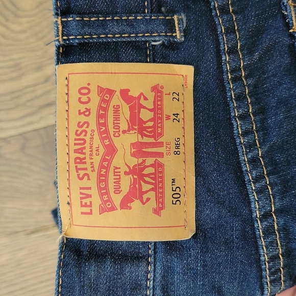 Levi's - Picture 2 of 6